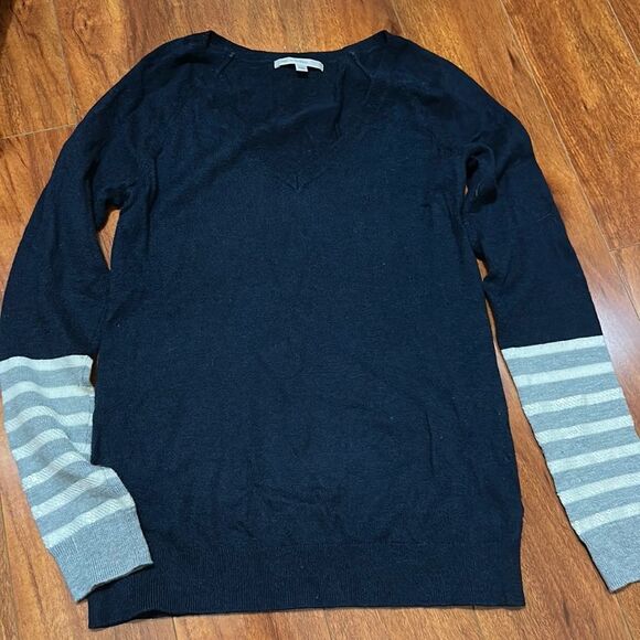 Gap extra small sweater - Picture 1 of 3